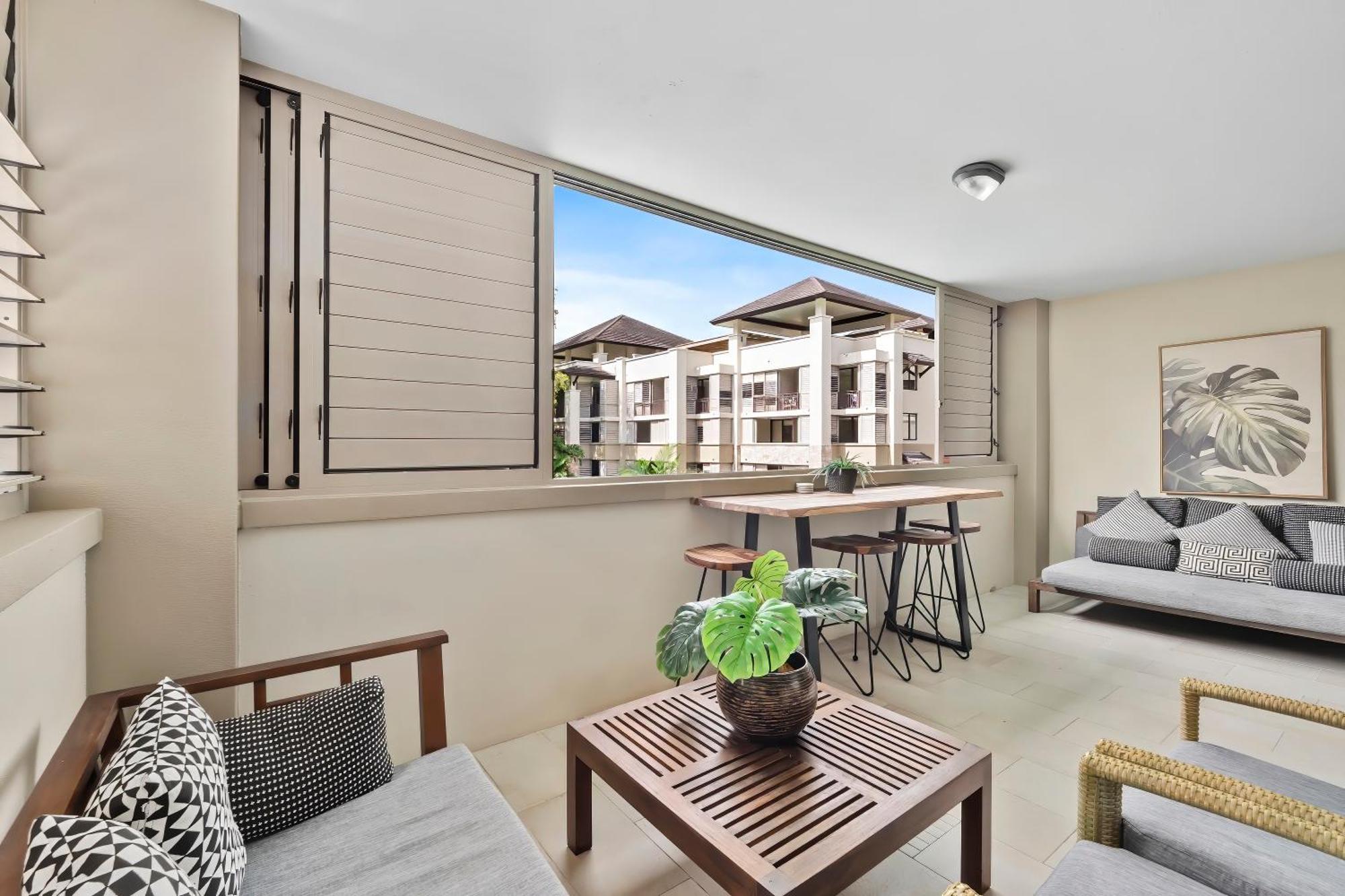 Private Apartments In The Temple Beachfront Resort Palm Cove Oda fotoğraf