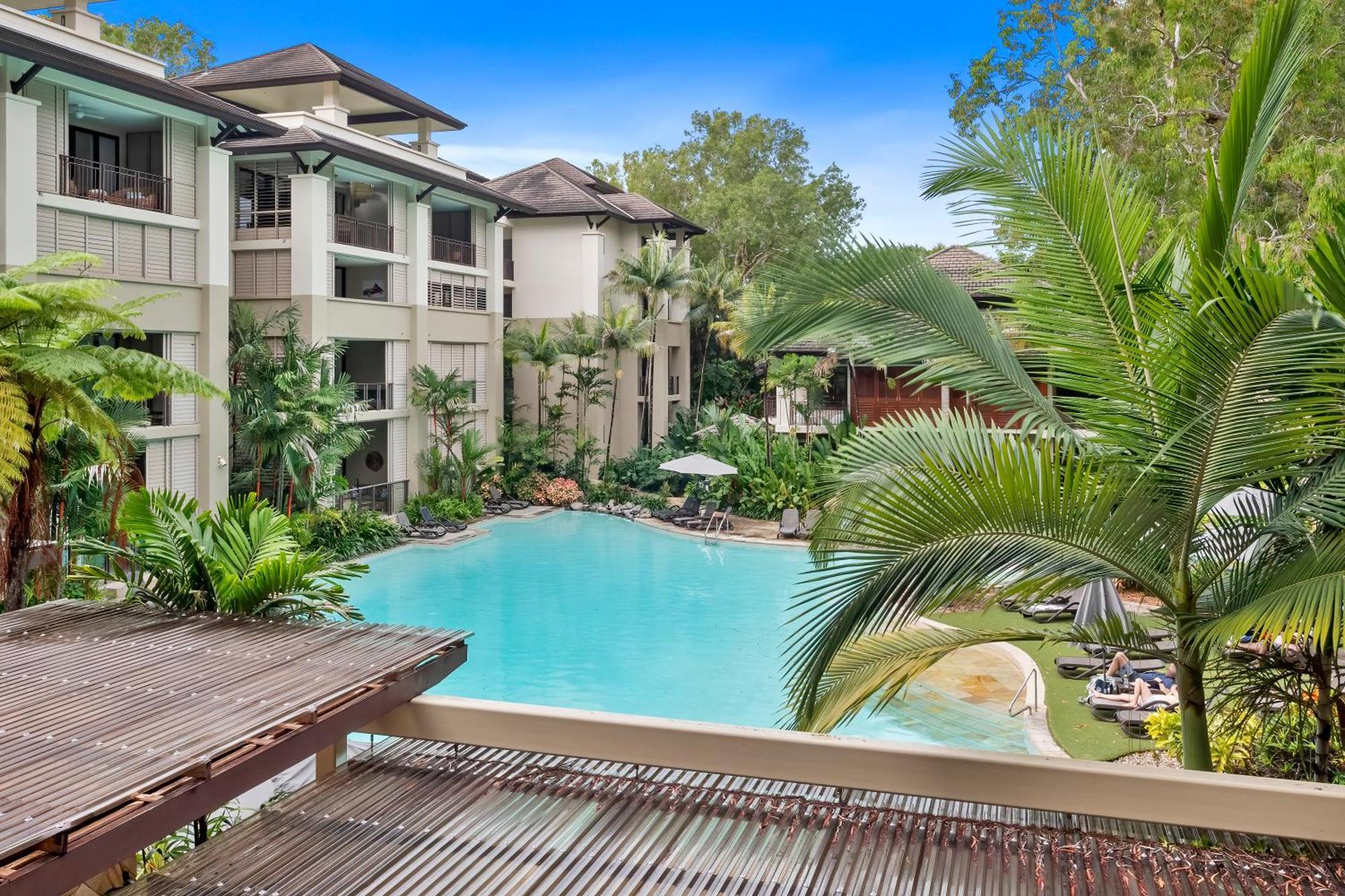 Private Apartments In The Temple Beachfront Resort Palm Cove Dış mekan fotoğraf